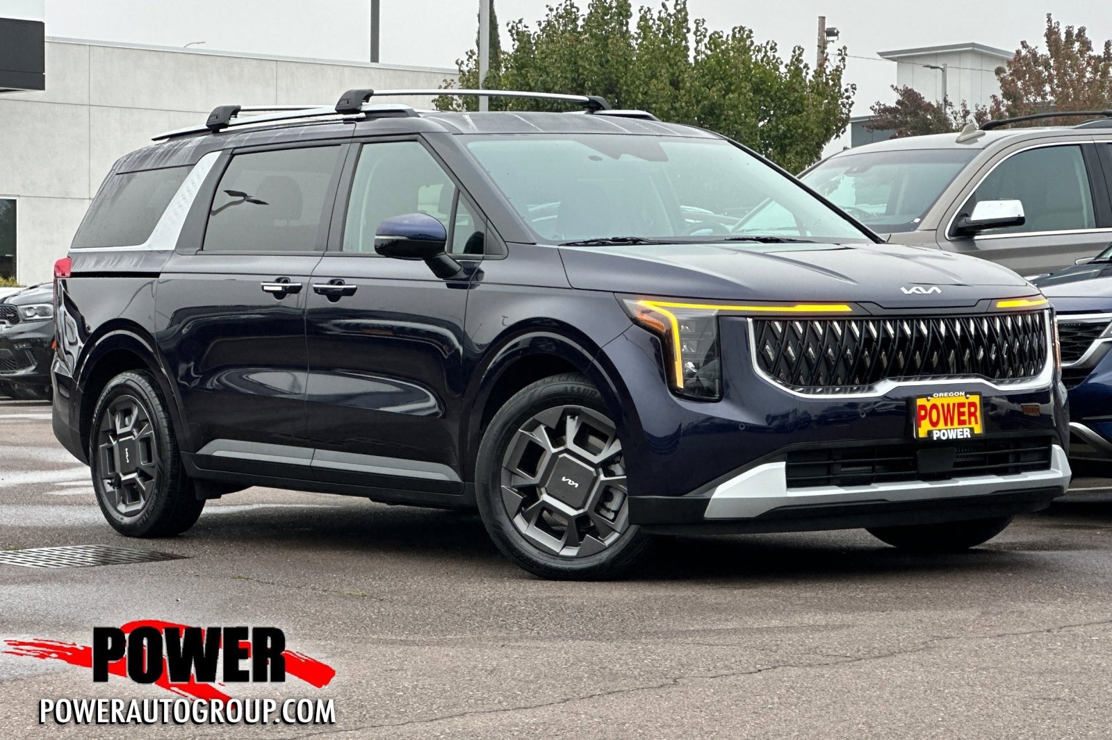 Certified 2025 Kia Carnival EX image 1