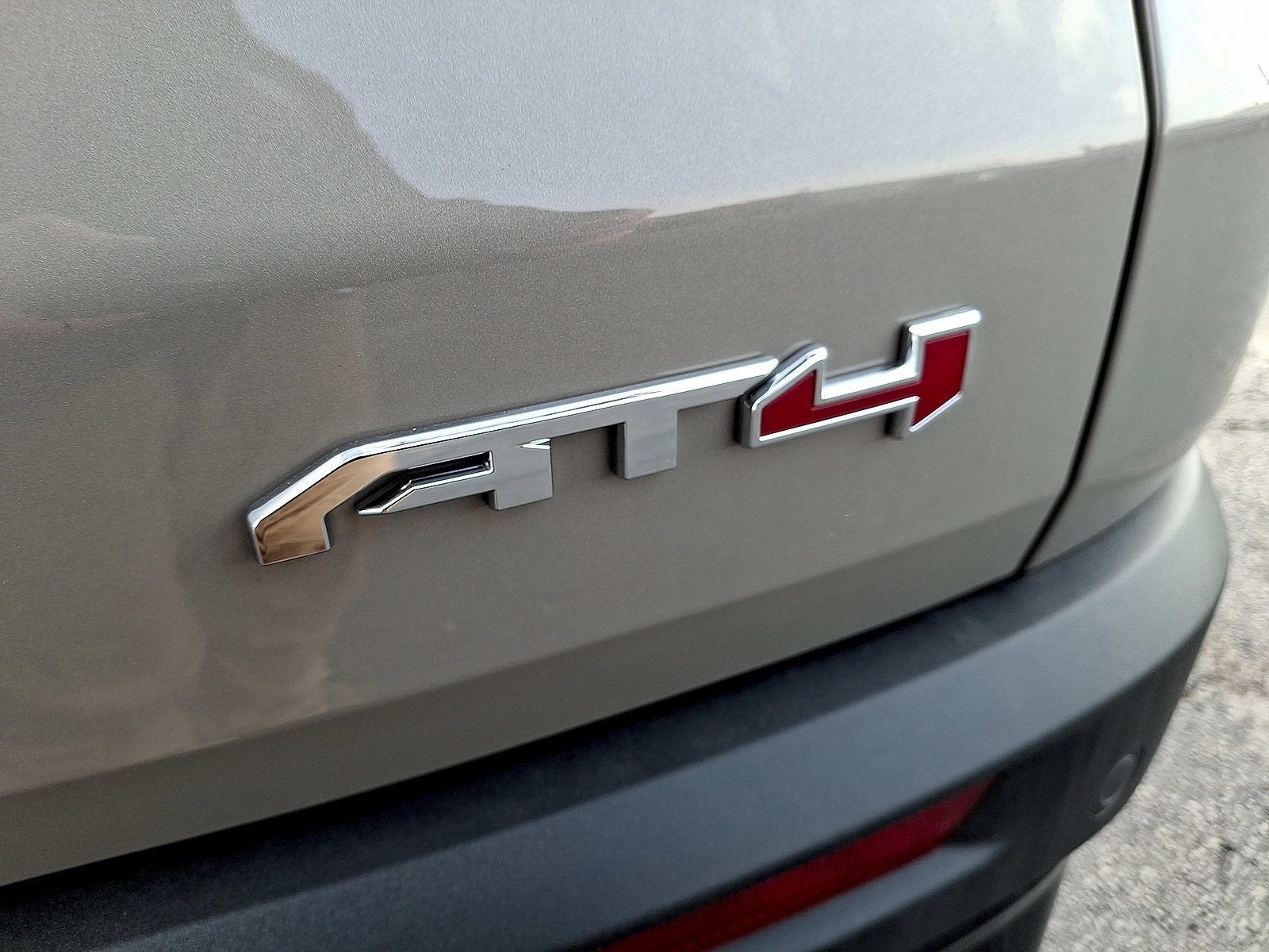 New 2026 GMC Acadia AT4 w/ Super Cruise Package AWD/4WD image 11