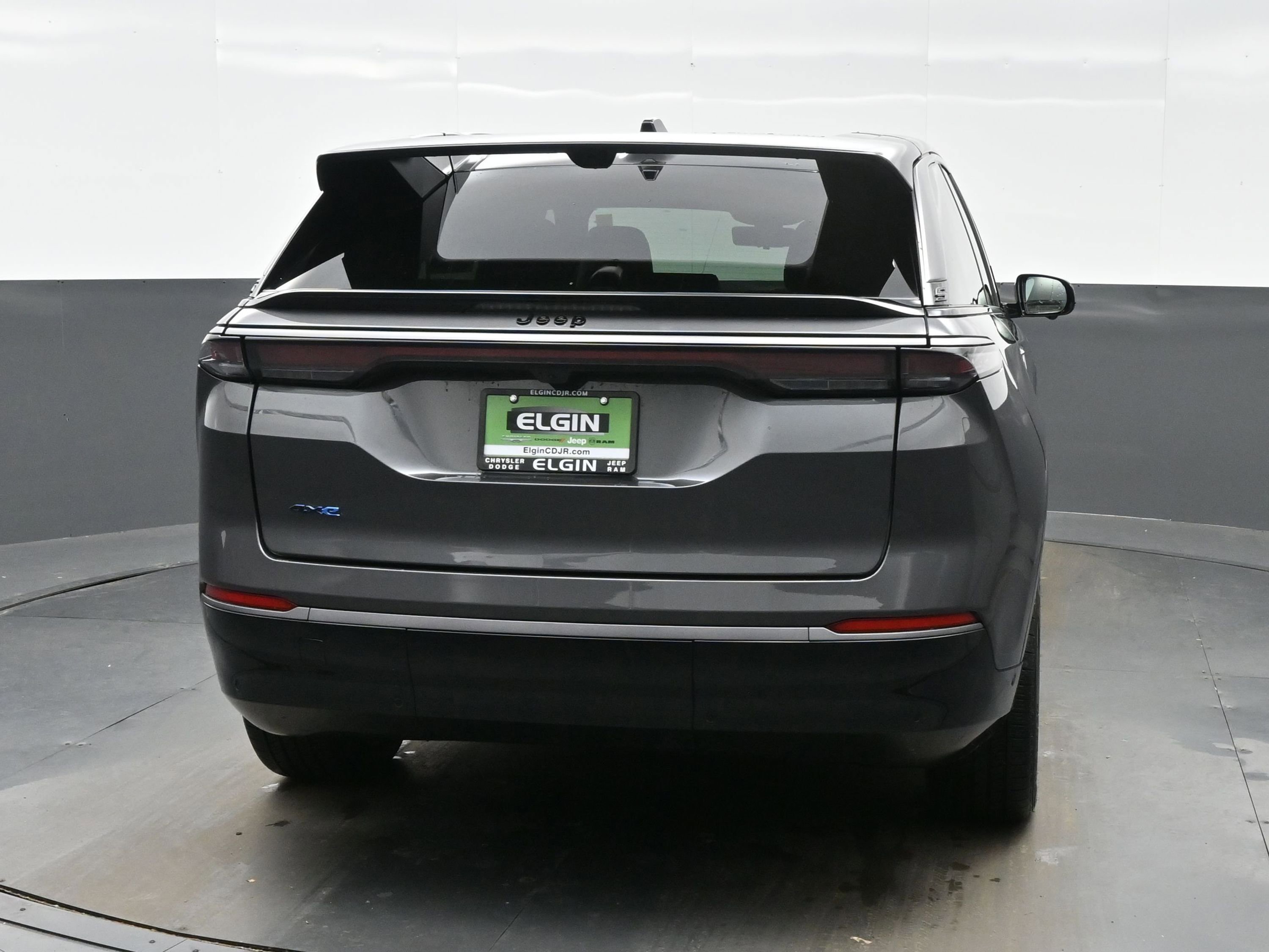 Used 2024 Jeep Wagoneer Launch Edition image 5