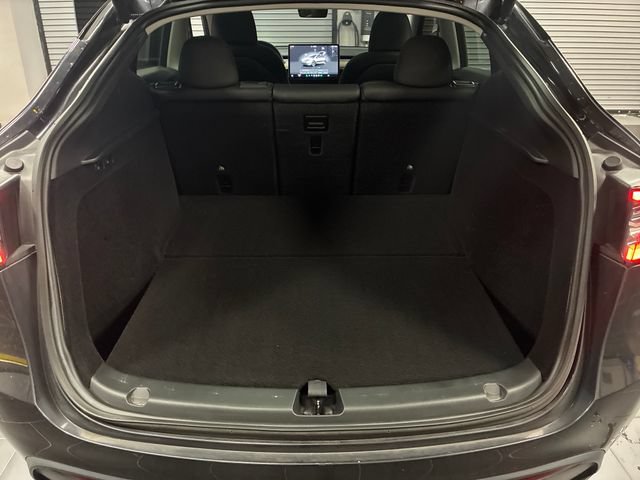 Used 2024 Tesla Model Y Long Range RWD image 26