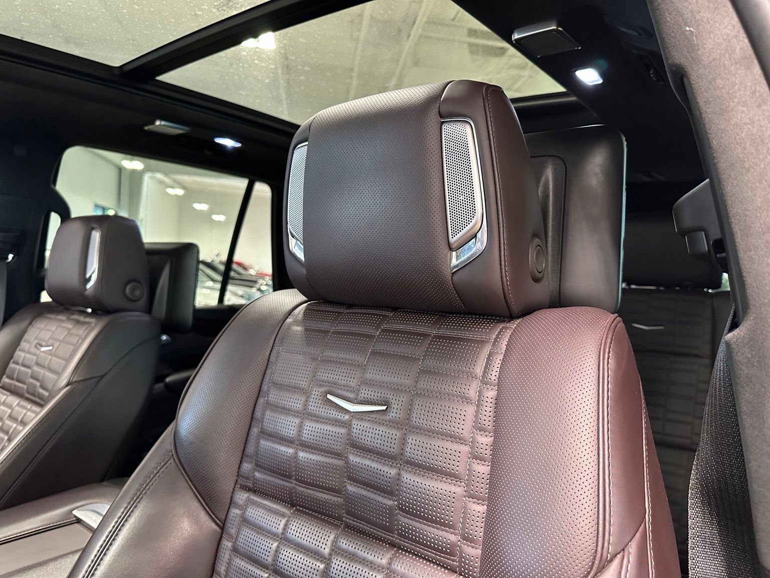 Used 2023 Cadillac Escalade V AWD/4WD image 15