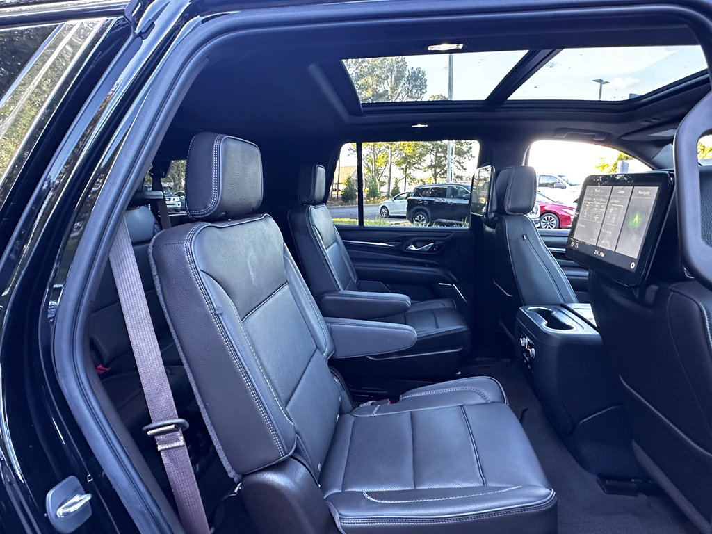 Used 2021 GMC Yukon Denali w/ Denali Ultimate Package image 25