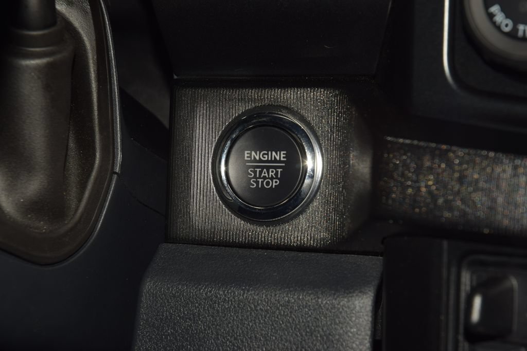 Used 2024 Ford F250 Platinum AWD/4WD image 37