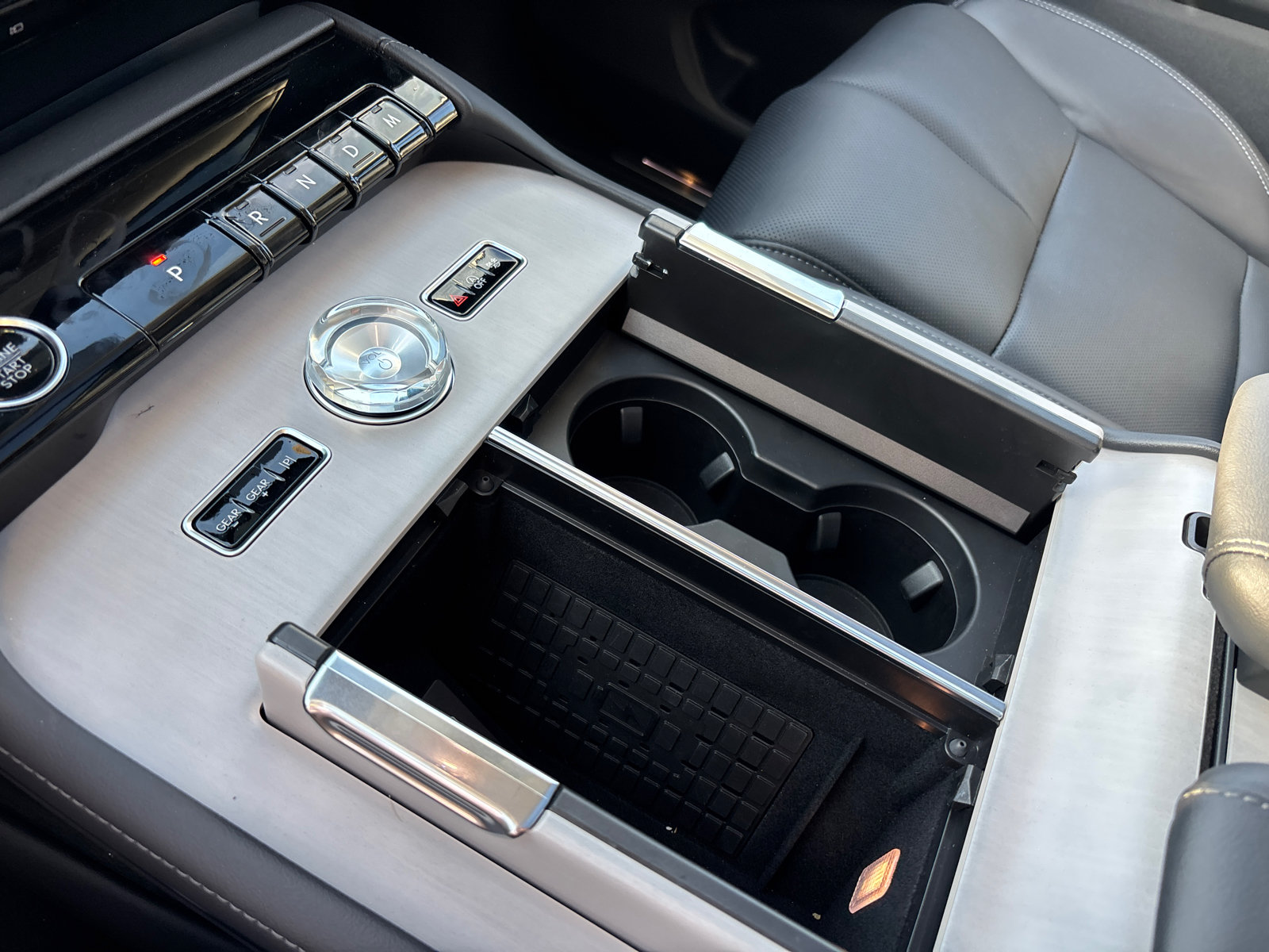 New 2026 Lincoln Navigator L Reserve AWD/4WD image 23