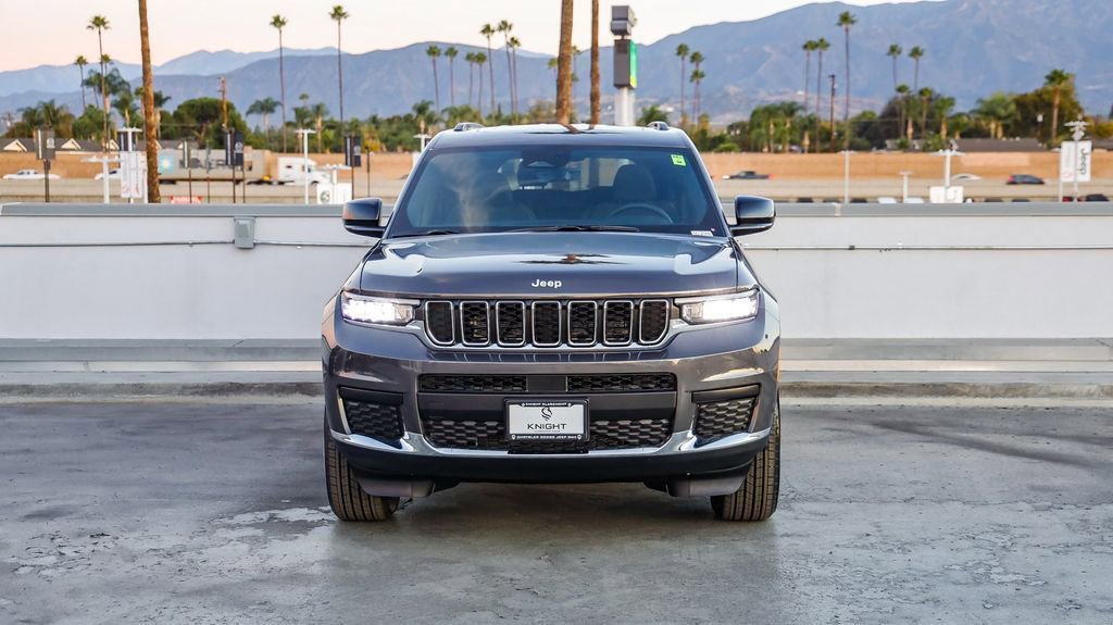 New 2025 Jeep Grand Cherokee L Laredo w/ Luxury Tech Group I image 3
