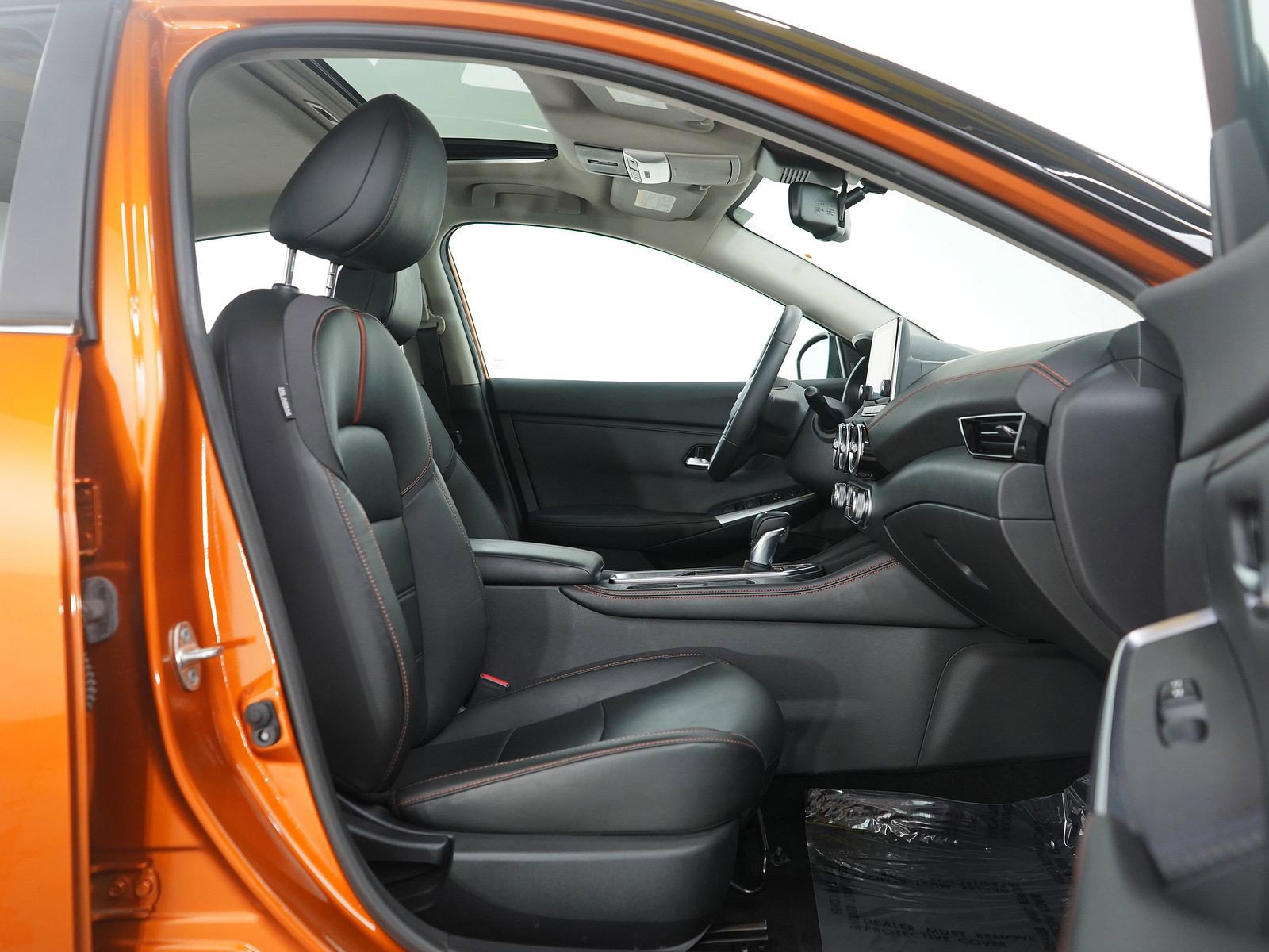 Used 2020 Nissan Sentra SR w/ Premium Package image 11