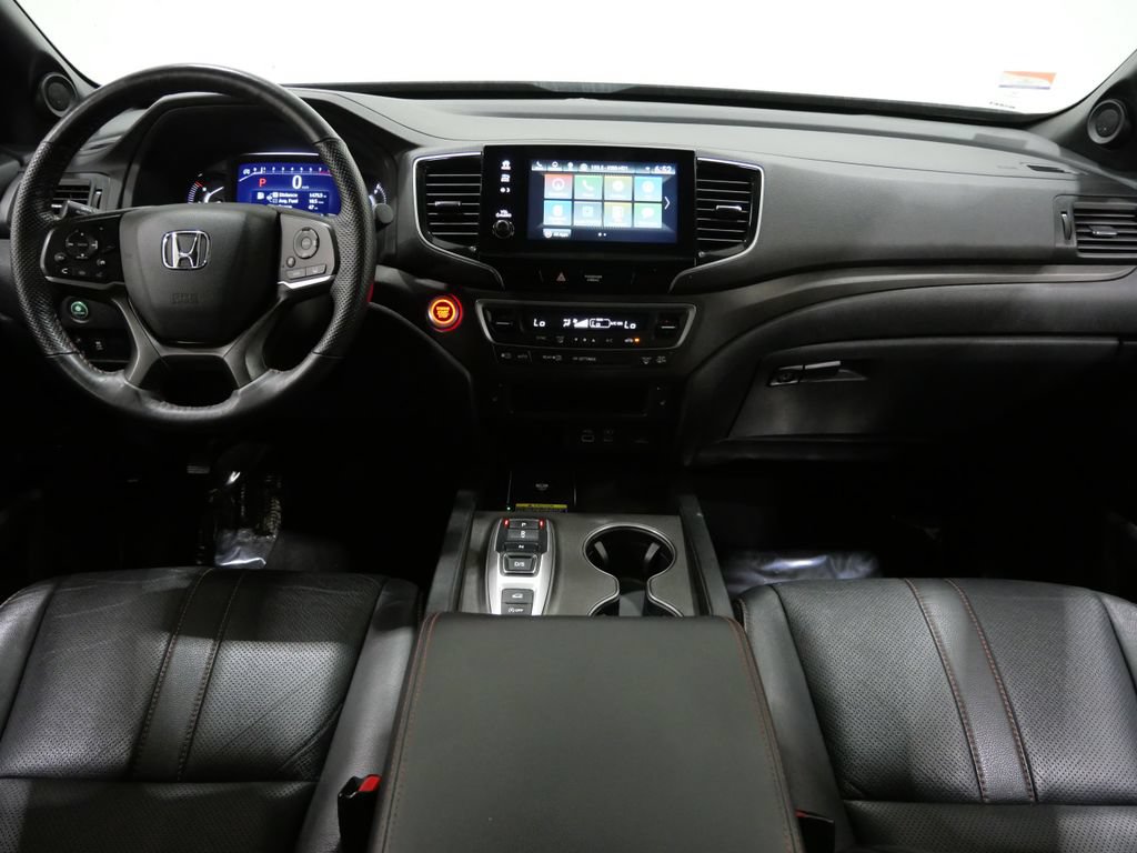 Used 2025 Honda Passport TrailSport image 11