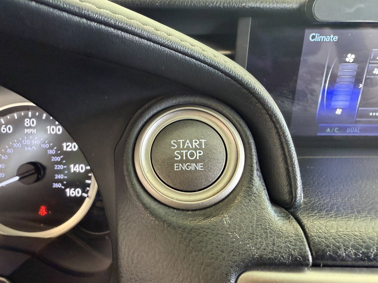 Used 2016 Lexus IS 200t RWD image 21