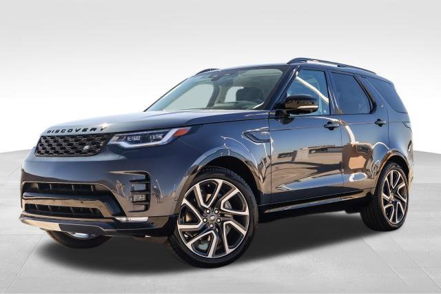 Certified 2025 Land Rover Discovery Dynamic SE AWD/4WD image 1