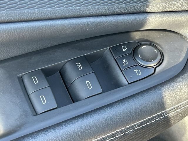 Used 2024 Chevrolet Blazer EV LT AWD/4WD image 23