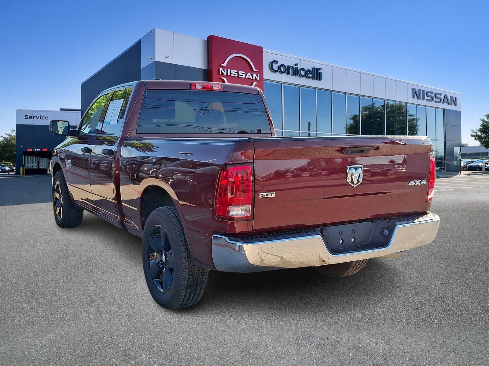 Used 2024 RAM 1500 Classic SLT AWD/4WD image 4
