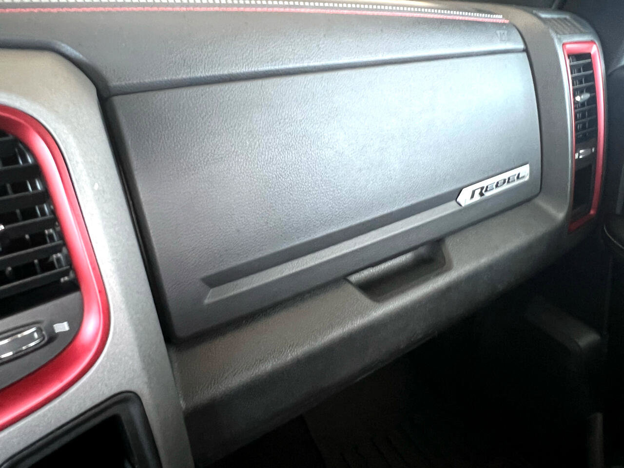 Used 2016 RAM 1500 Rebel AWD/4WD image 40