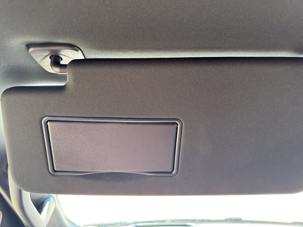 Used 2025 Jeep Wagoneer L Series II w/ Convenience Group I AWD/4WD image 23