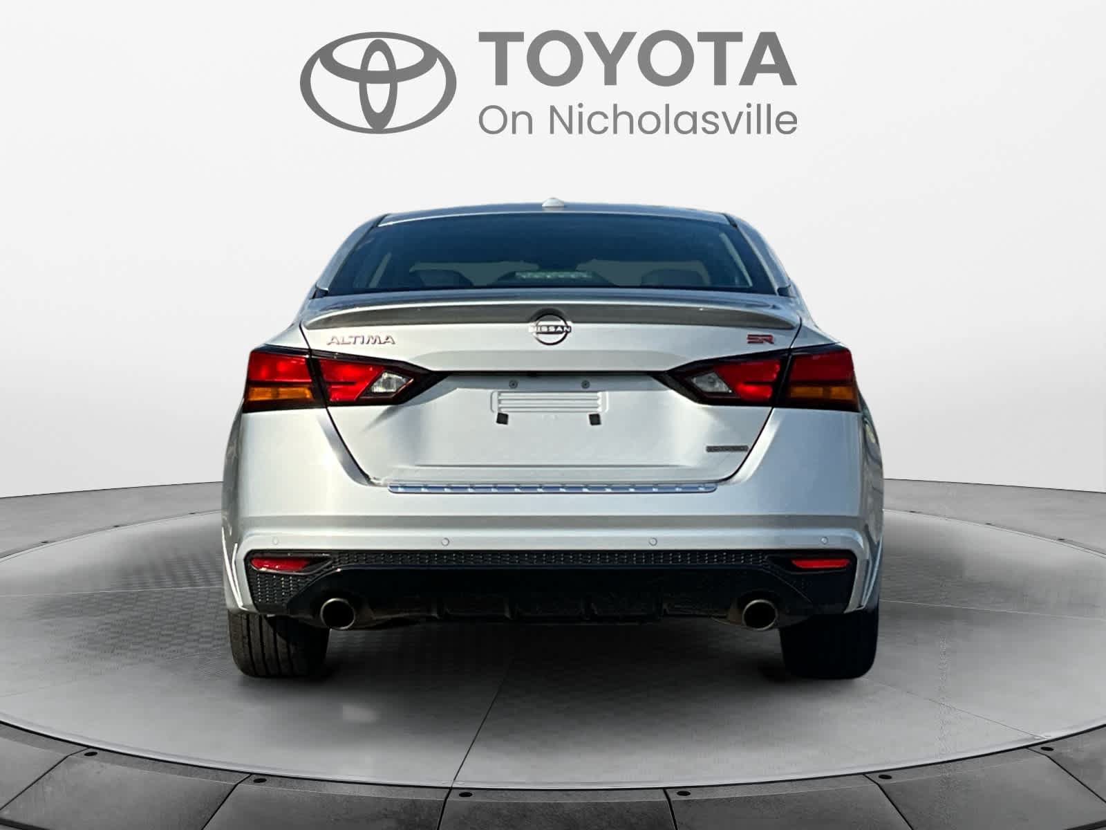 Used 2023 Nissan Altima 2.0 SR FWD image 4