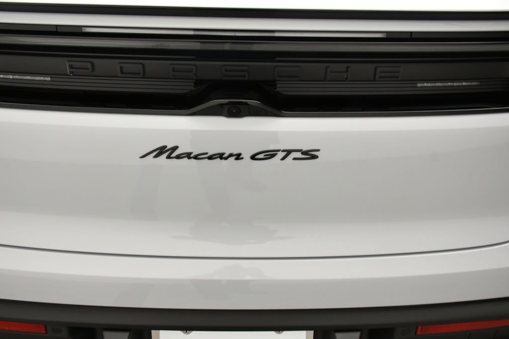 New 2026 Porsche Macan GTS Electric AWD/4WD image 13