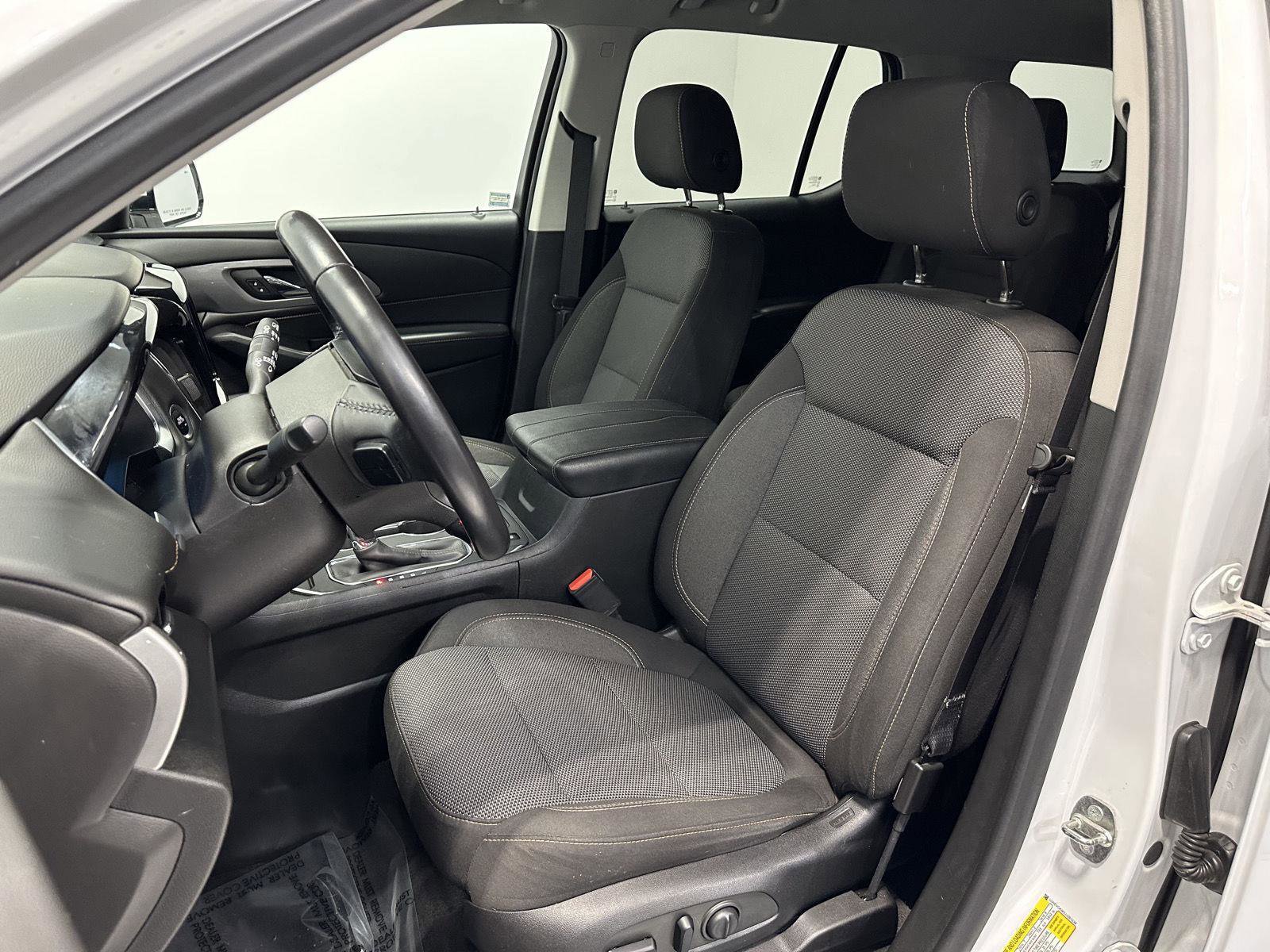 Used 2018 Chevrolet Traverse LT image 15