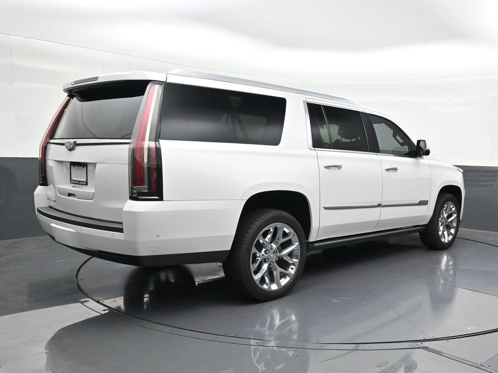 Used 2020 Cadillac Escalade ESV Premium Luxury RWD image 5