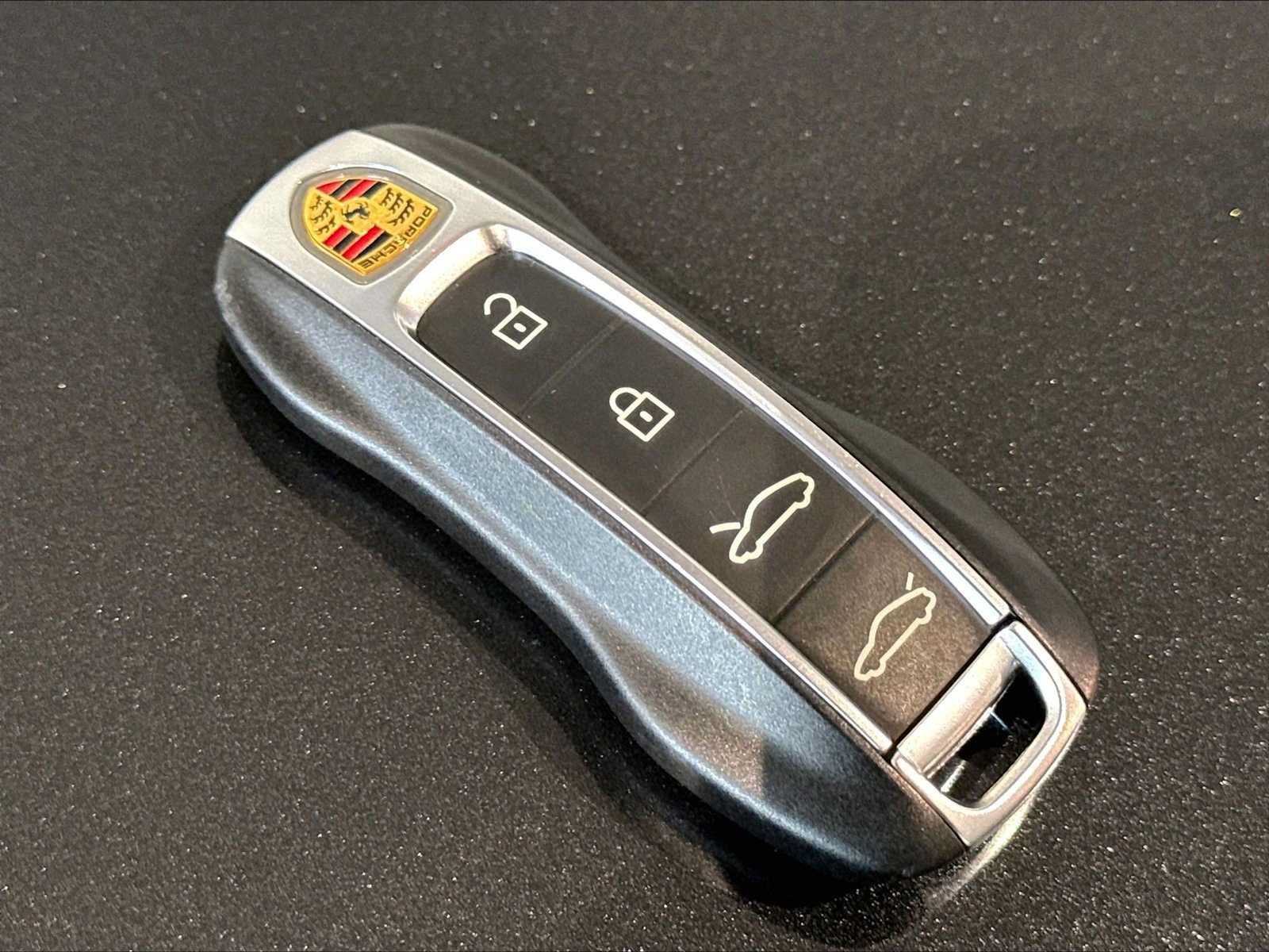 Used 2023 Porsche Taycan 4S AWD/4WD image 35
