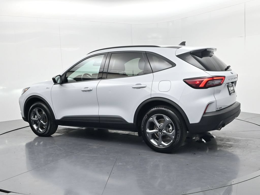 Used 2025 Ford Escape ST-Line AWD/4WD image 5