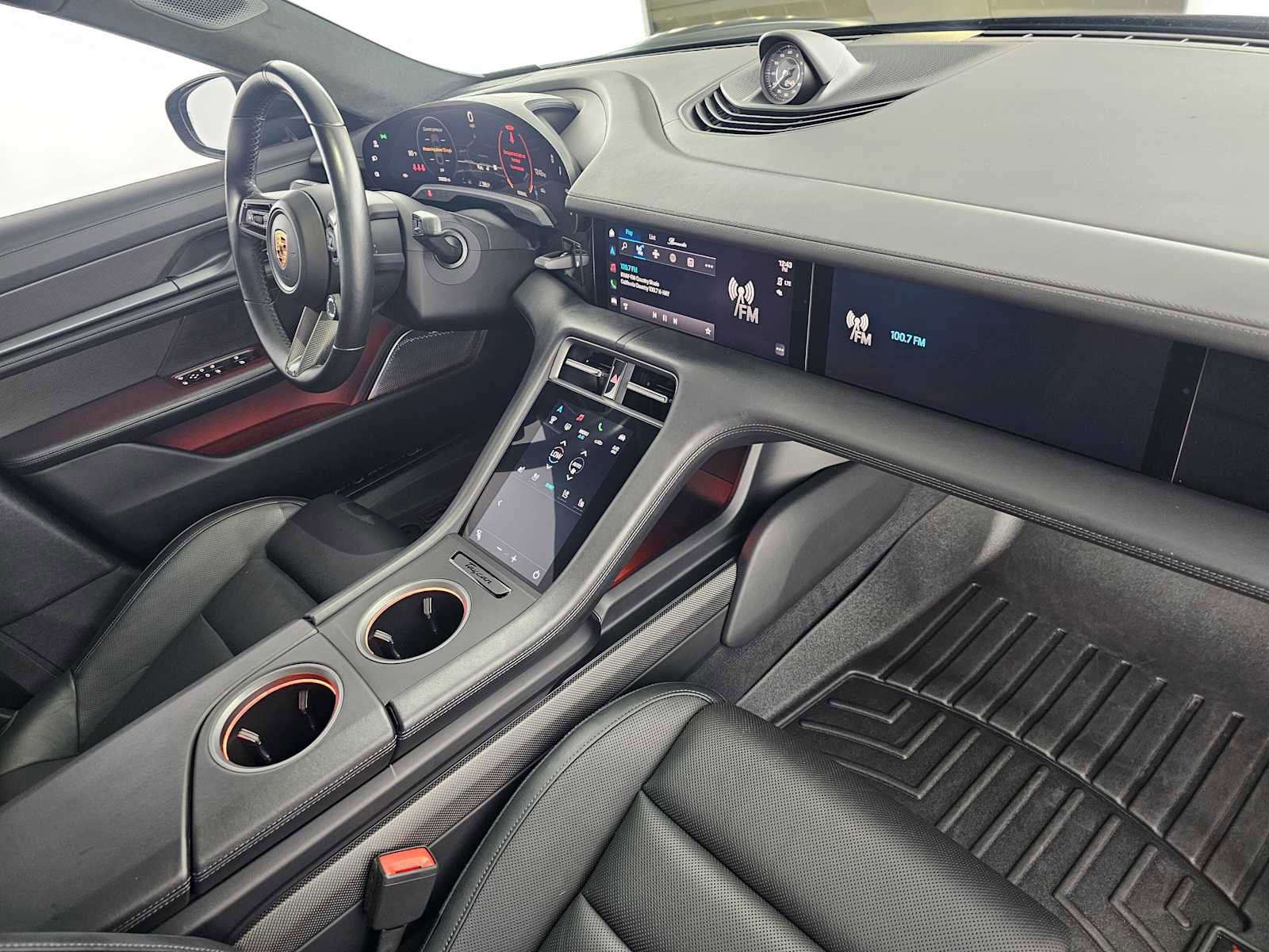 Used 2021 Porsche Taycan Turbo S w/ Premium Package image 11