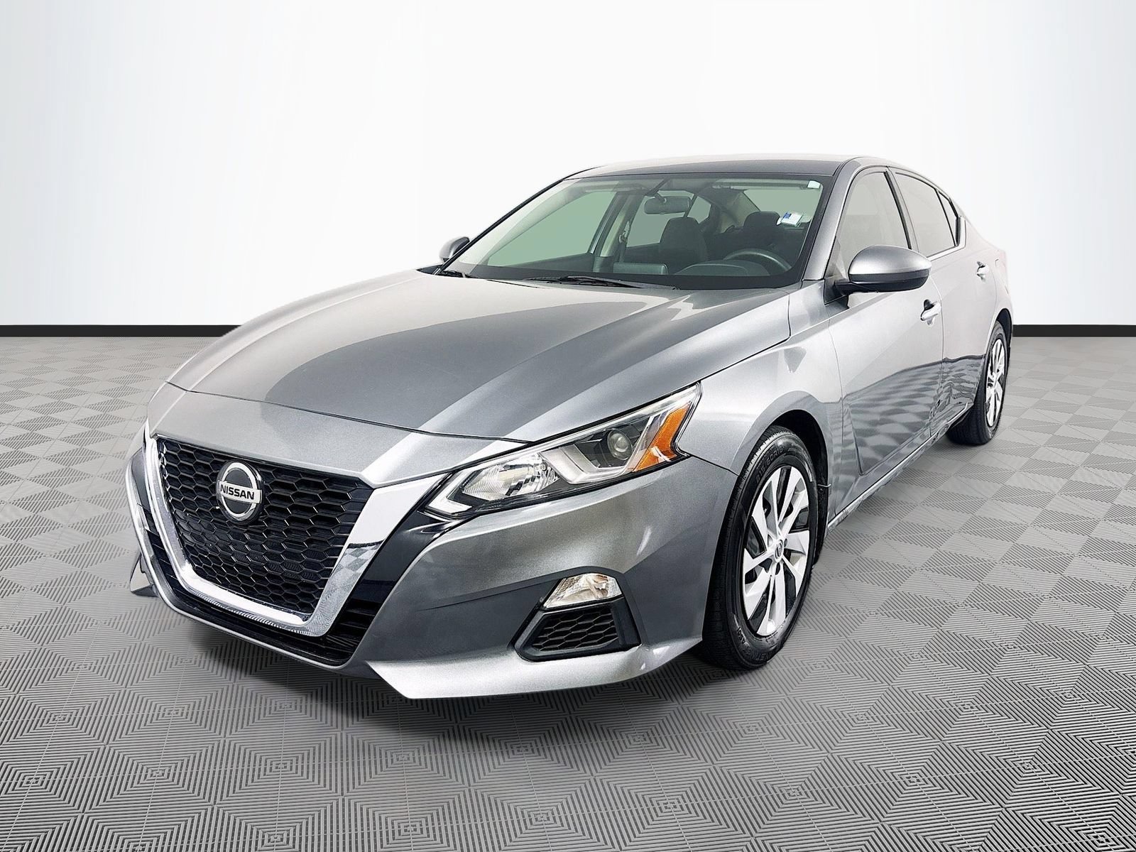 Used 2019 Nissan Altima 2.5 S FWD image 3