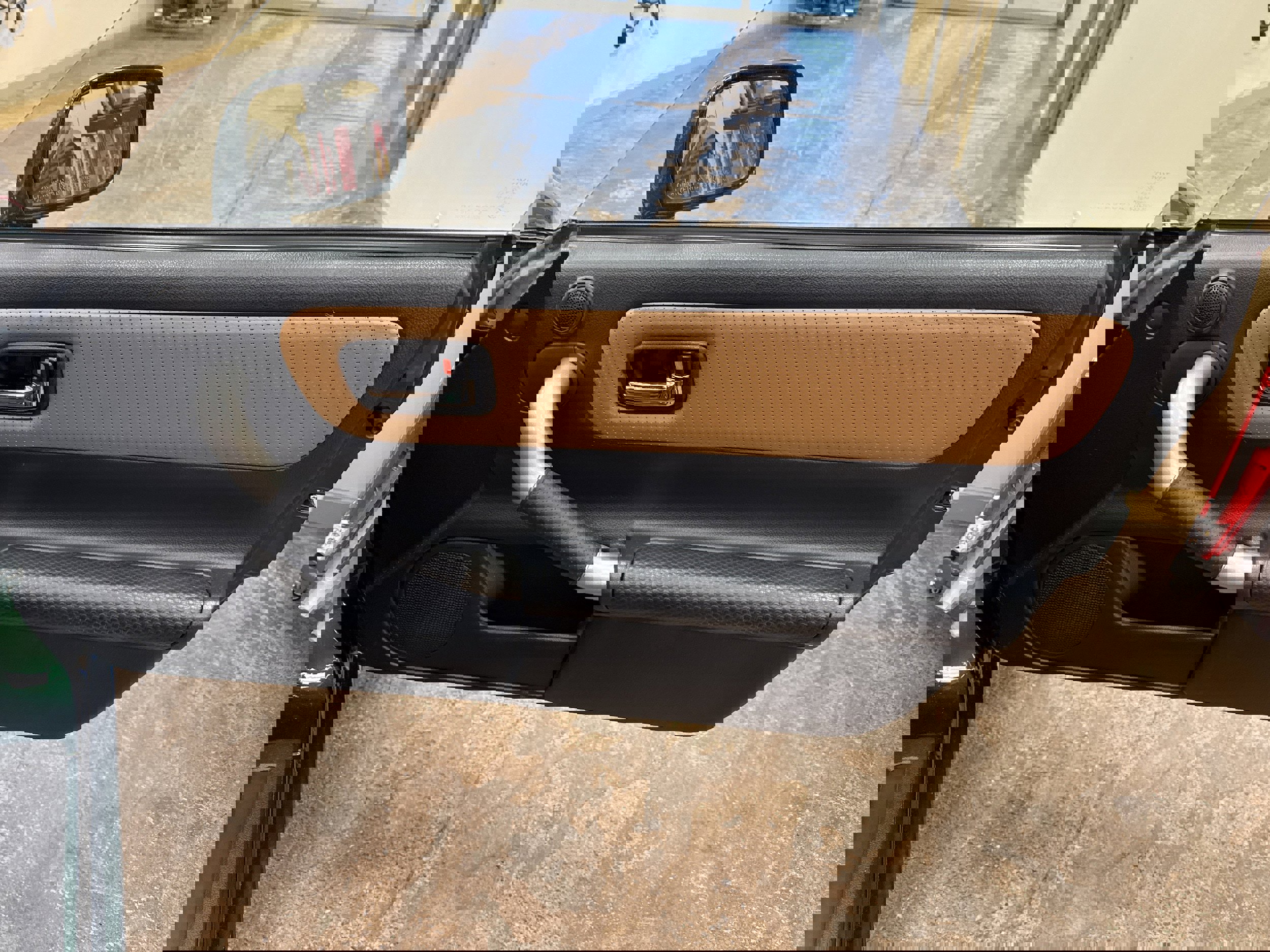 Used 2002 Toyota MR2 image 13