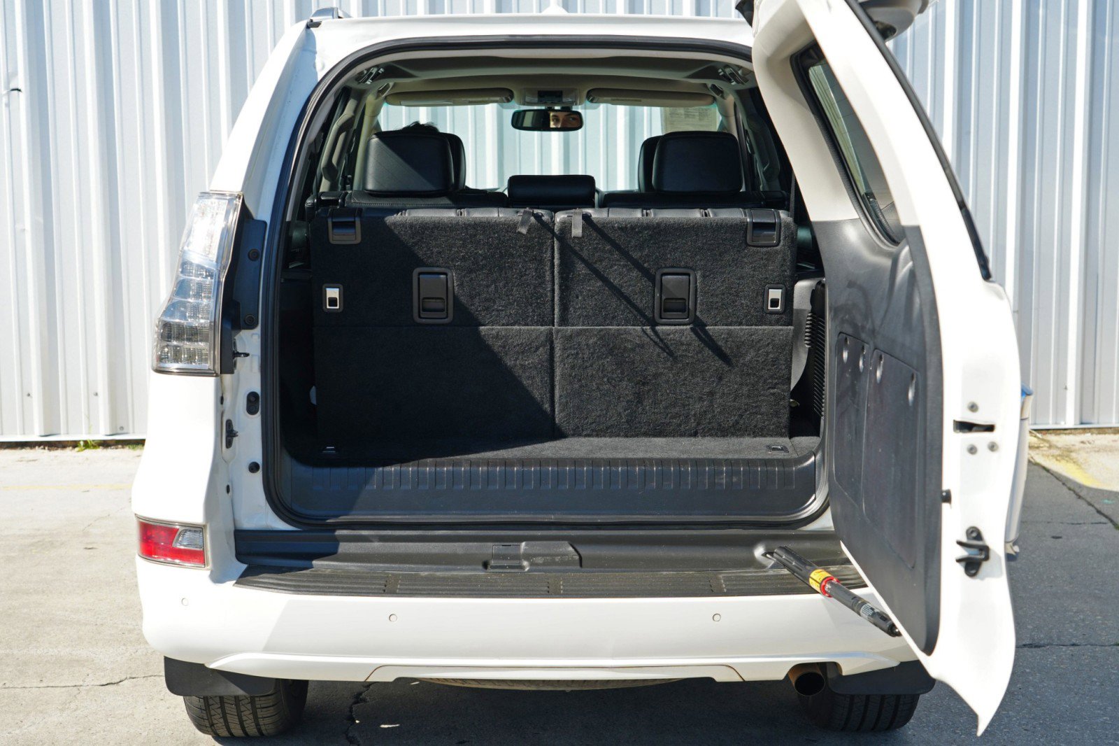 Used 2014 Lexus GX 460 image 9