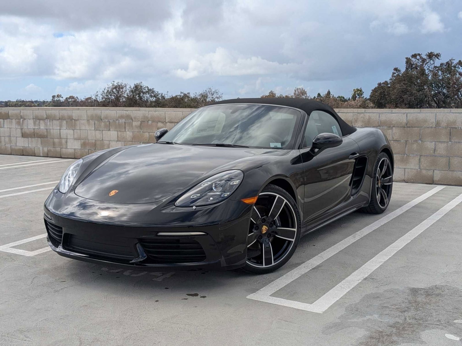 New 2025 Porsche 718 Boxster image 1