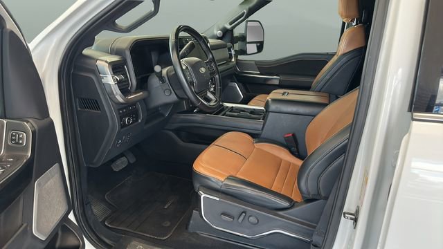 Used 2023 Ford F250 Platinum w/ FX4 Off-Road Package AWD/4WD image 8