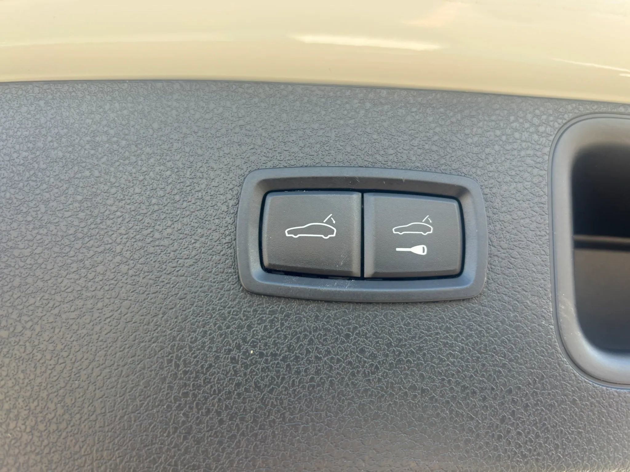 Used 2018 Porsche Macan S AWD/4WD image 8