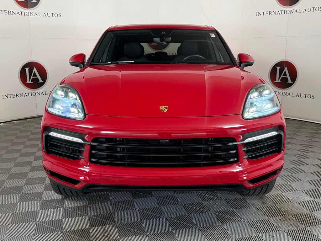 Used 2023 Porsche Cayenne image 2