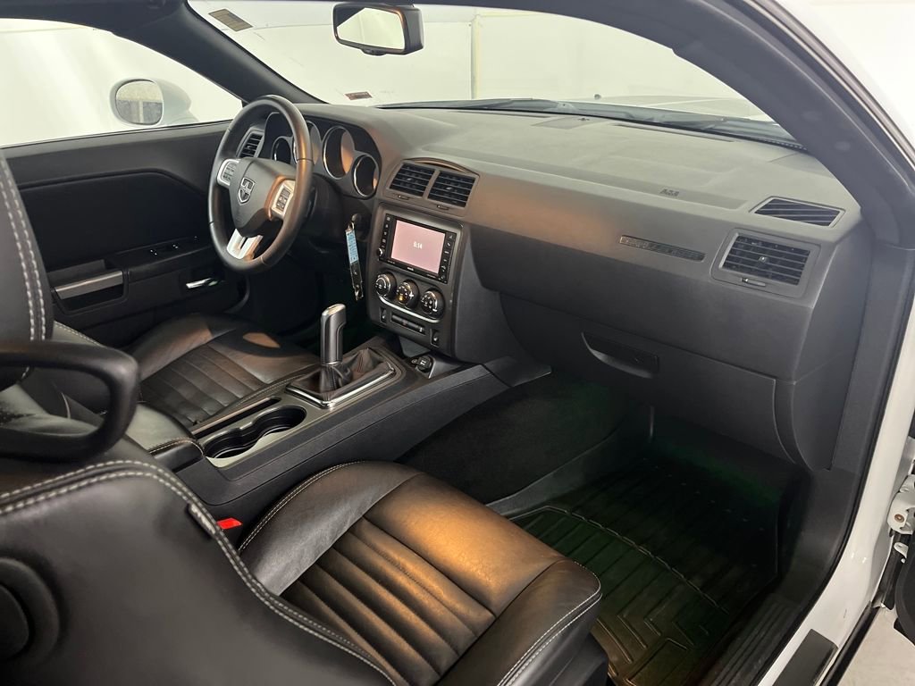 Used 2013 Dodge Challenger R/T Plus image 22