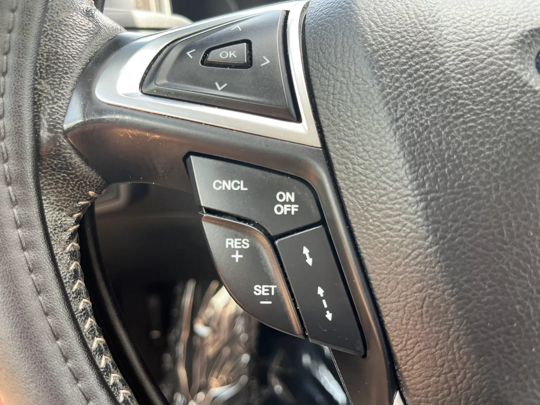 Used 2019 Ford Fusion SE w/ Equipment Group 151A FWD image 16