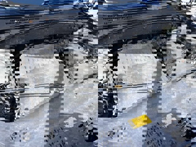 Used 2015 Toyota Highlander XLE image 3