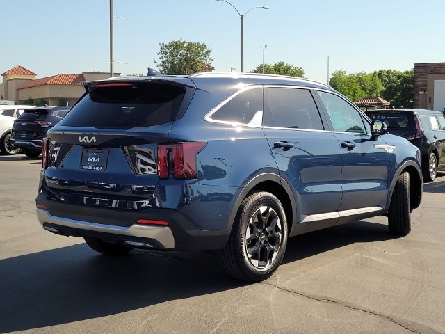 New 2026 Kia Sorento S w/ S Panoramic Sunroof Package FWD image 5
