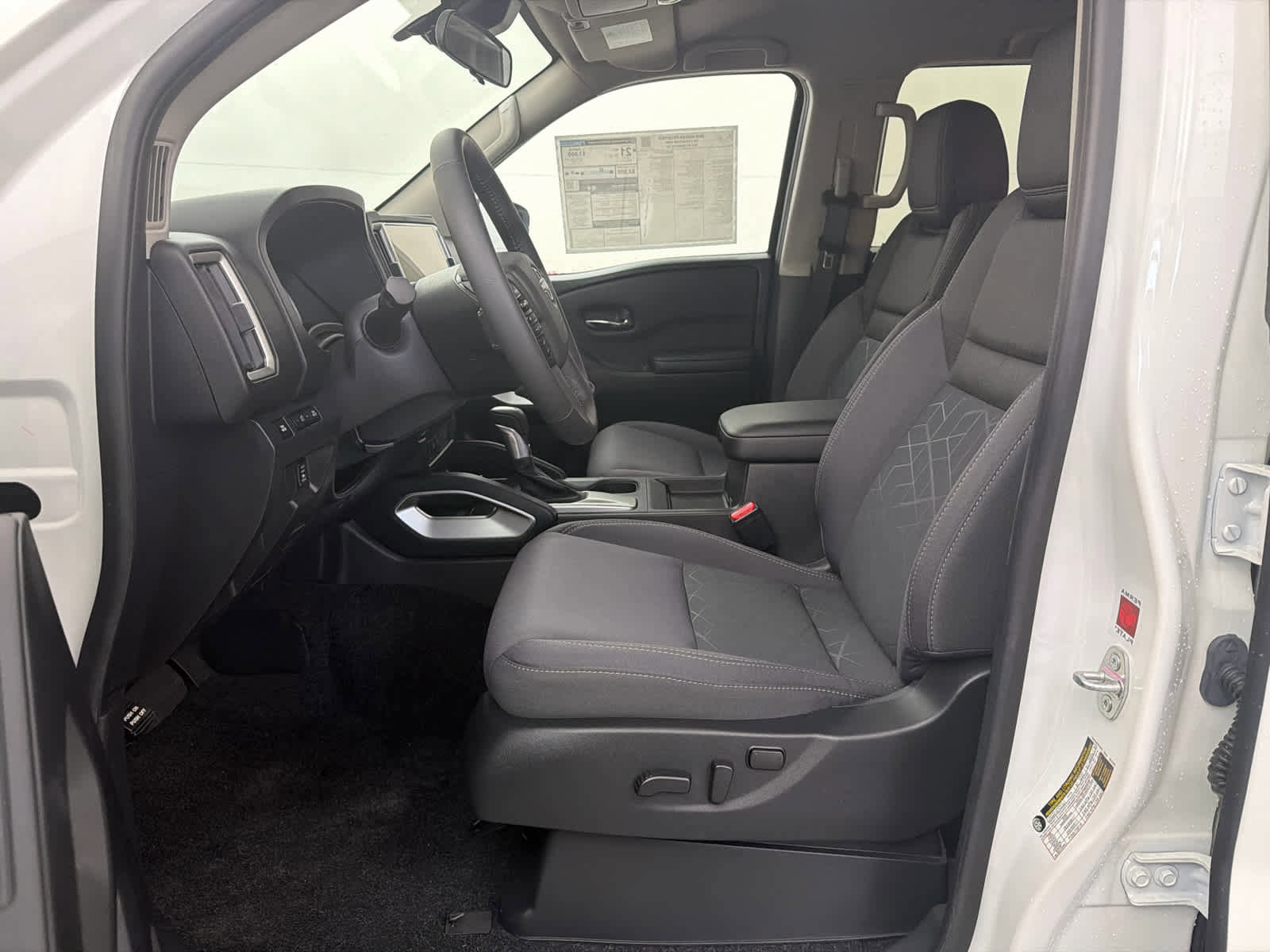 New 2025 Nissan Frontier SV w/ SV Convenience Package image 14