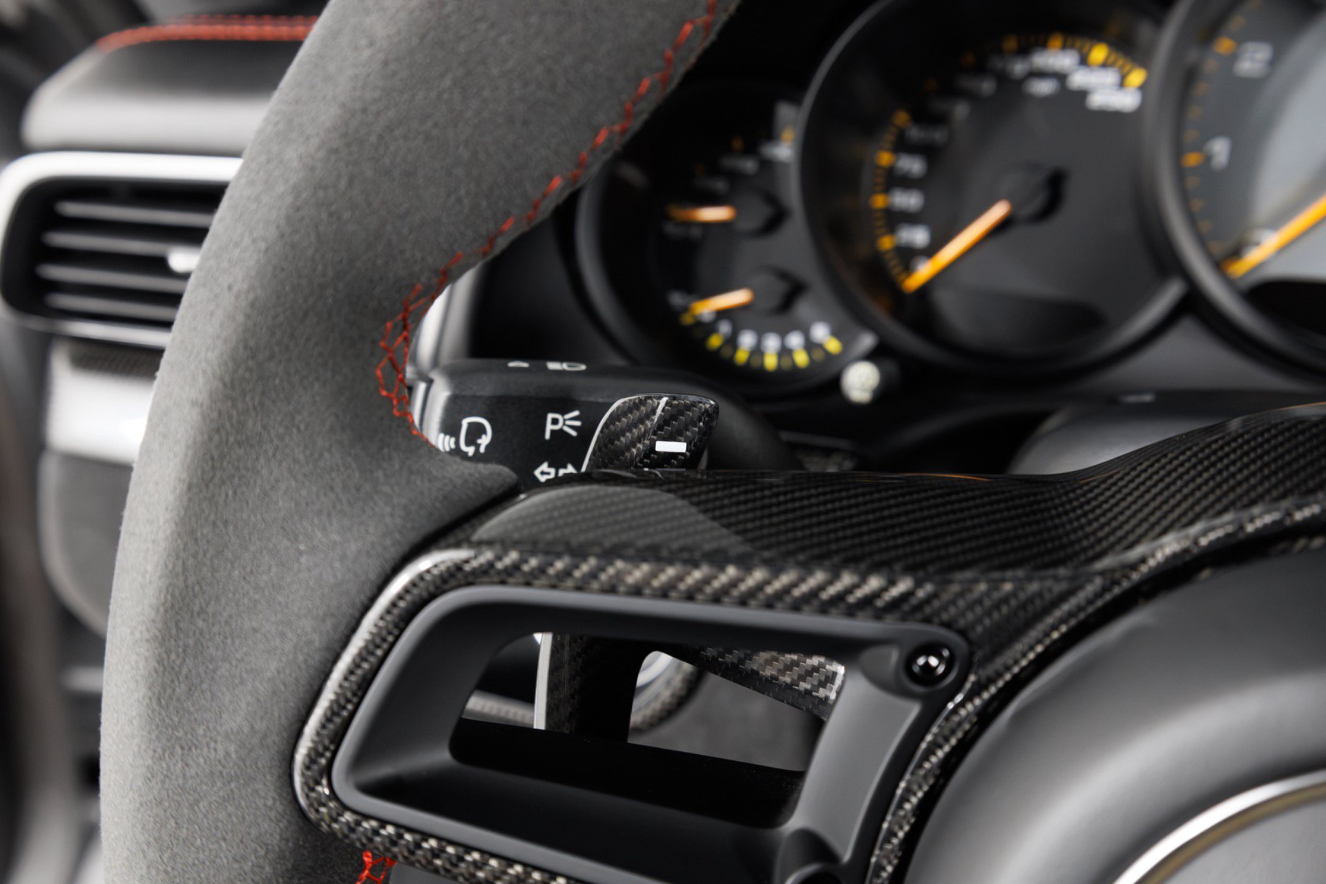 Used 2018 Porsche 911 GT2 RS RWD image 21