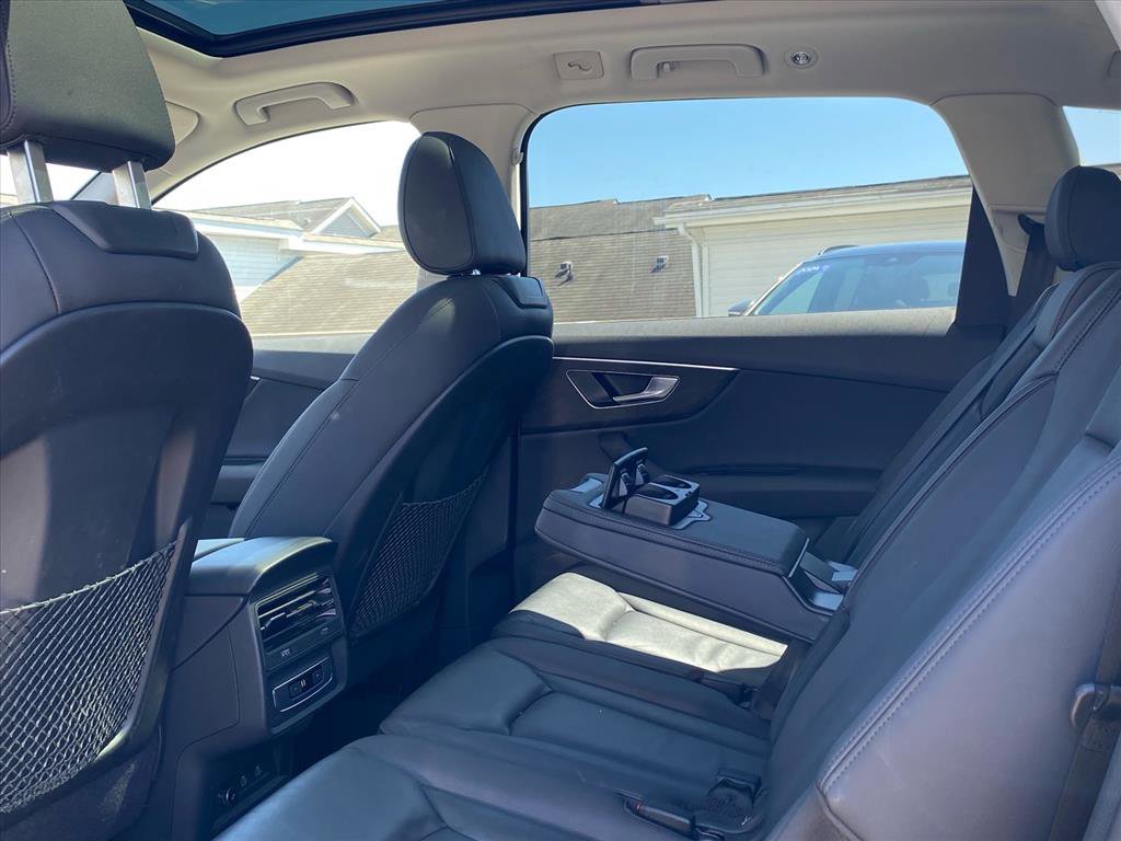 Used 2023 Audi Q7 3.0T Premium w/ Convenience Package image 19