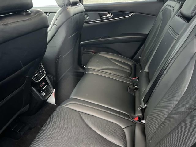 Used 2023 Lincoln Nautilus Reserve w/ Equipment Group 201A image 14