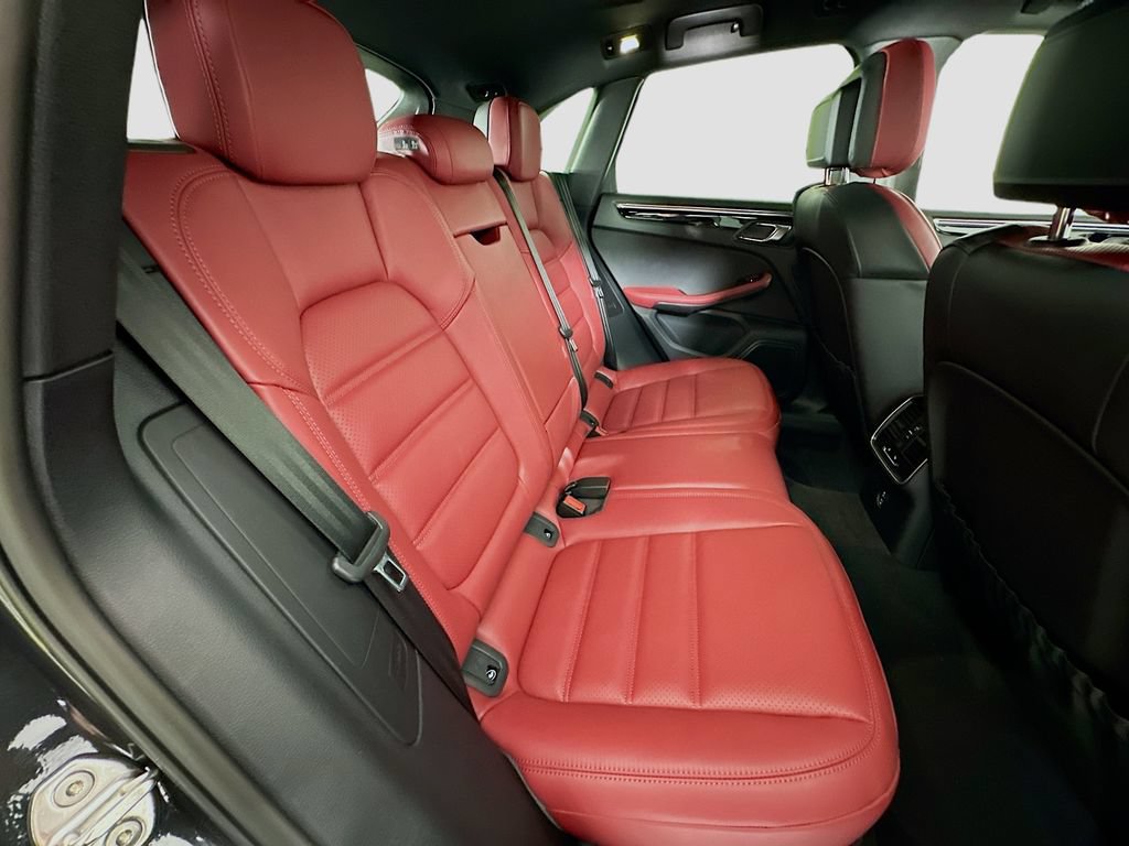 New 2026 Porsche Macan AWD/4WD image 29