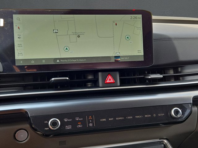 Used 2025 Kia Carnival FWD image 25