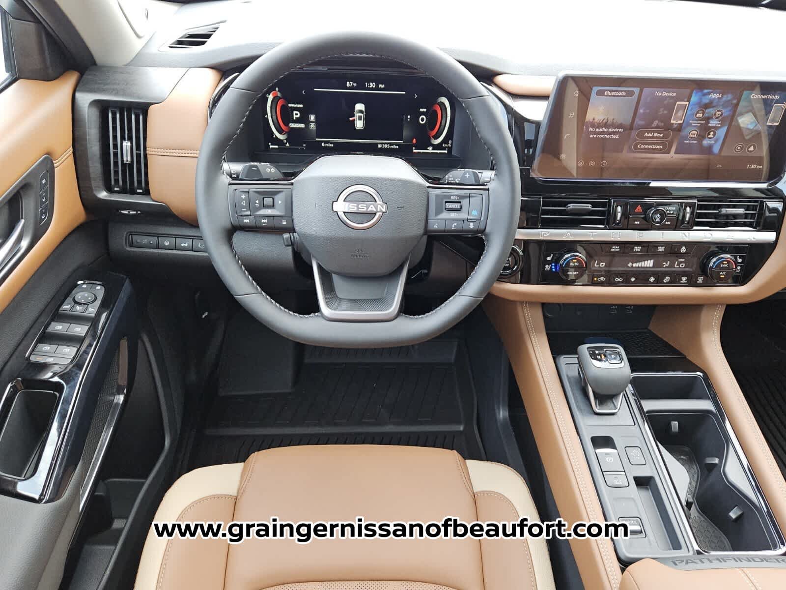 New 2026 Nissan Pathfinder Platinum FWD image 5
