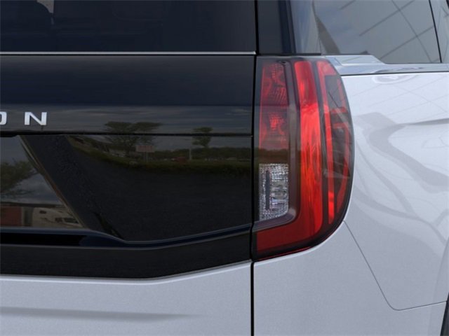 New 2025 Ford Expedition Active image 21