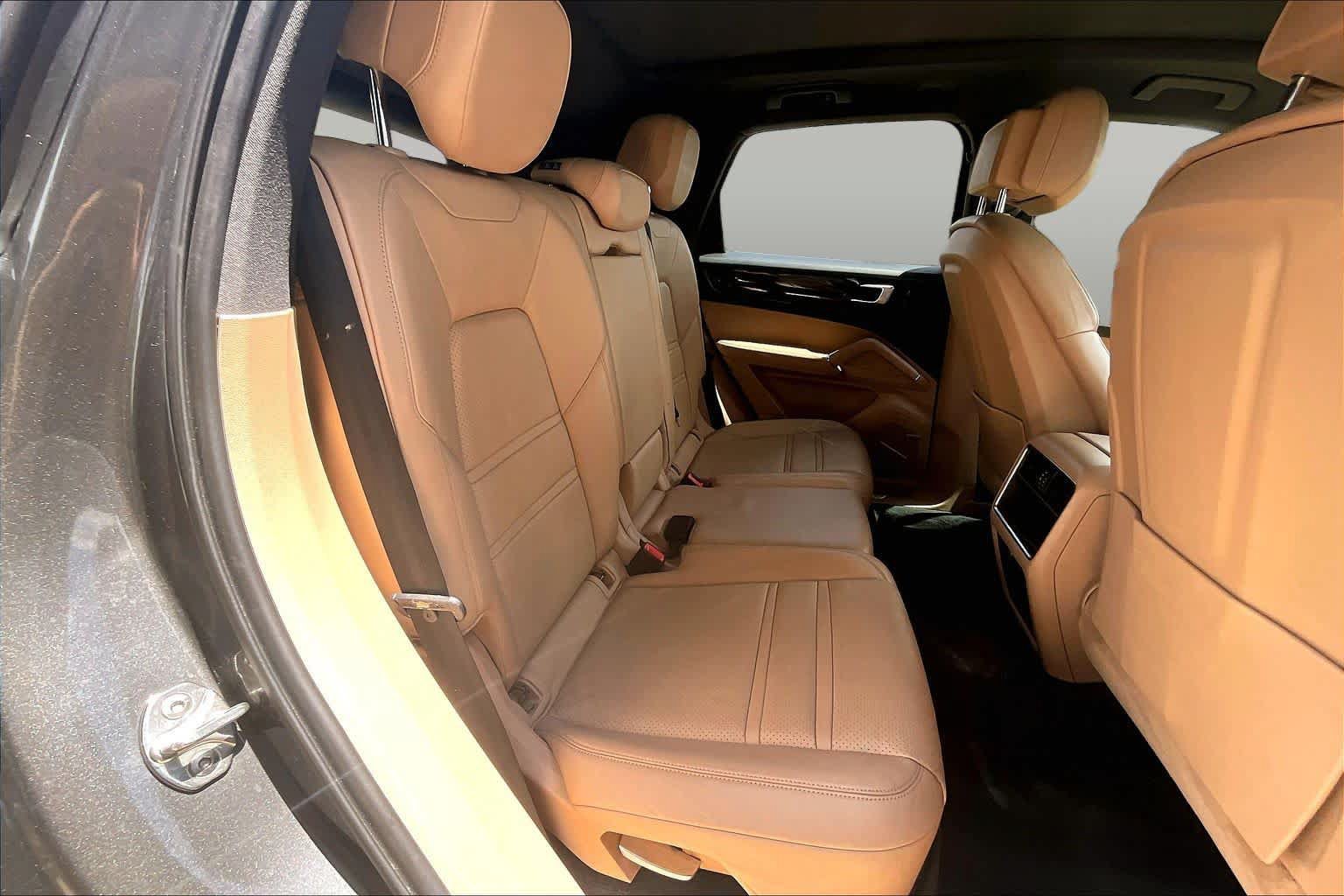 Used 2019 Porsche Cayenne AWD/4WD image 20
