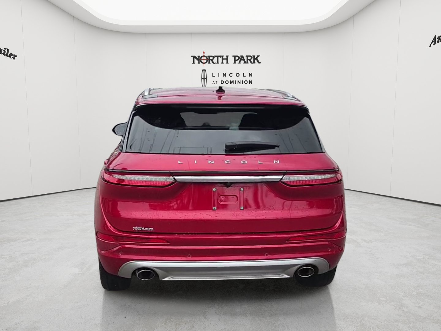 Used 2022 Lincoln Corsair AWD w/ Equipment Group 101A image 4