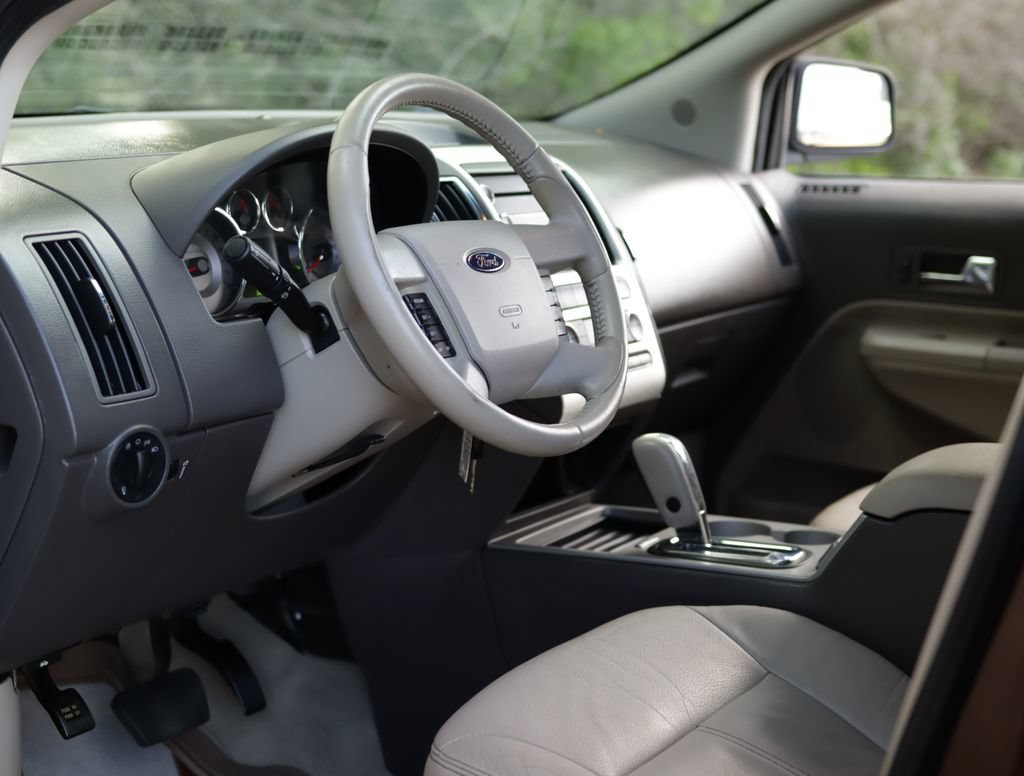 Used 2009 Ford Edge Limited FWD image 9