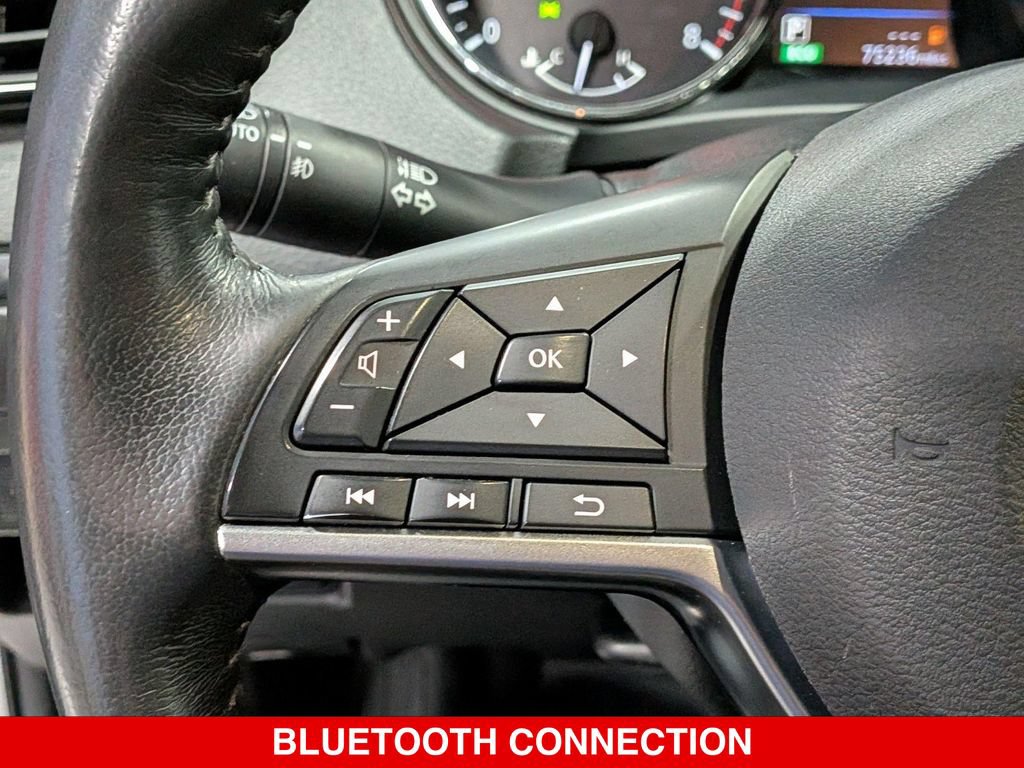 Used 2019 Nissan Rogue SV w/ Premium Package AWD/4WD image 17