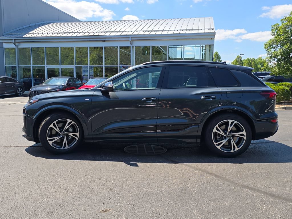 New 2027 Audi Q6 e-tron Prestige AWD/4WD image 5