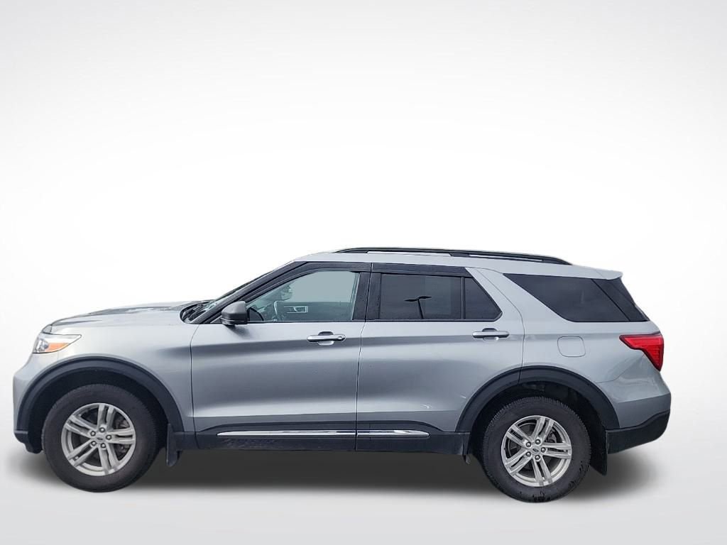 Used 2022 Ford Explorer XLT w/ Class IV Trailer Tow Package image 4