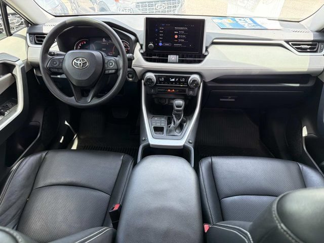 Used 2023 Toyota RAV4 XLE AWD/4WD image 22